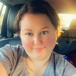 Meet your Posher, Katelyn